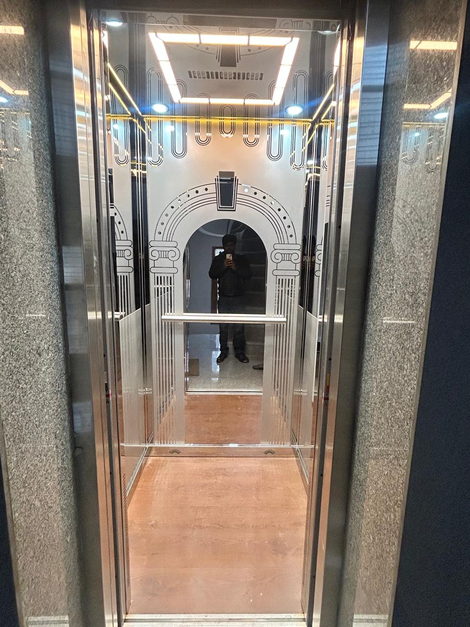 Space-saving home elevator for villa in Sohna Road, Gurgaon – Pinaxis elevator company